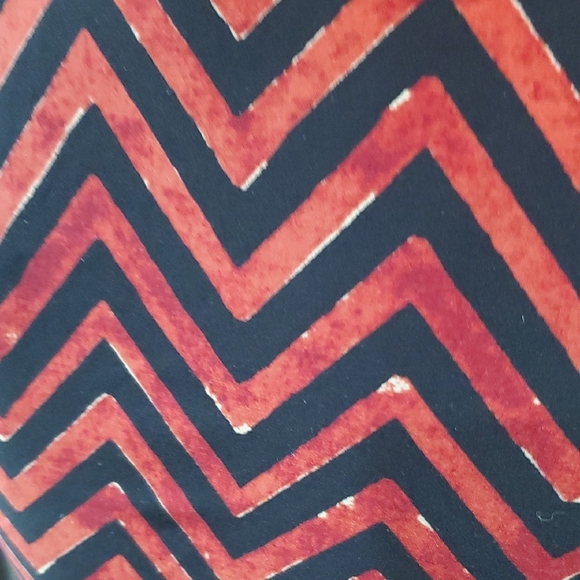 Ralph Lauren Red and Black Zigzag Midi Dress - Picture 7 of 9